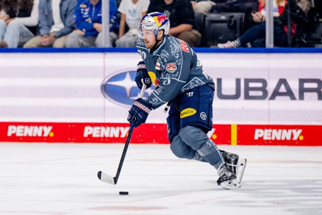 Maximilian Daubner, EHC Red Bull Munich, No. 70, was back in action GER, EHC Red Bull Munich vs. Löwen Frankfurt Ice Hockey, DEL, 2026–2027 Season, Matchday 4, September 27, 2026 Photo: HMB Media, Heike Feiner Copyright: HMBxMedia HeikexFeiner