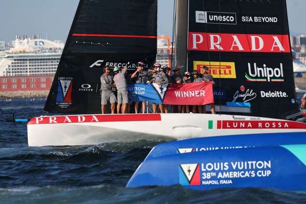 Team Luna Rossa winner in the final the preliminary regatta fleet races Team Luna Rossa vs Emirates Team New Zealand of the Louis Vuitton 38th America s Cup, Naples, Italy, September 27, 2026  Copyright: xAlessandroxGarofalox xLaPressex