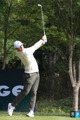 RECORD DATE NOT STATED 20th September 2026; Wentworth Golf Club, Virginia Water, Surrey, England; DP World Tour Golf, BMW PGA, Golf Herren Championship, Final Day; Rory McIlroy of Northern Ireland plays a tee shot on the 5th hole JeremyxGowers-Cromie
