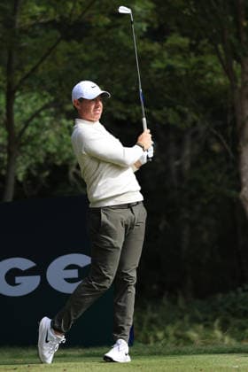 RECORD DATE NOT STATED 20th September 2026; Wentworth Golf Club, Virginia Water, Surrey, England; DP World Tour Golf, BMW PGA, Golf Herren Championship, Final Day; Rory McIlroy of Northern Ireland watches his tee shot on the 5th hole JeremyxGowers-Cromie