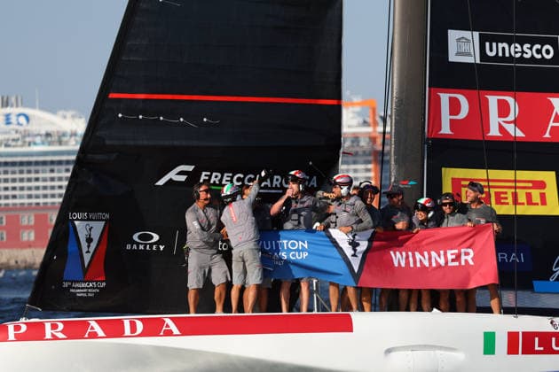 Team Luna Rossa vince la finale delle regate di flotta preliminari (Team Luna Rossa contro Emirates Team New Zealand) della 38Âª Louis Vuitton America s Cup; Napoli (Foto Alessandro Garofalo LaPresse)  Copyright: xAlessandroxGarofalox xLaPressex