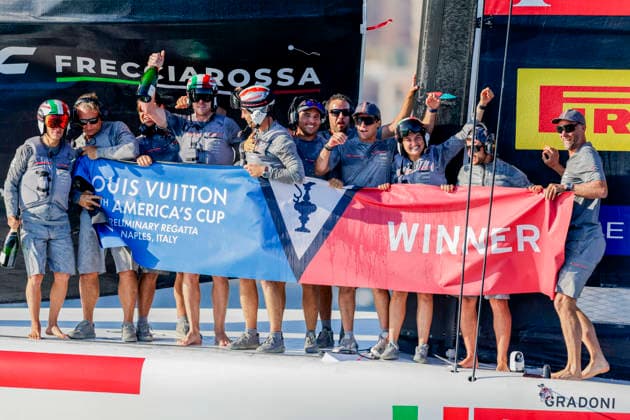 THE LOUIS VUITTON 38TH AMERICA™S CUP PRELIMINARY REGATTA, NAPLES Luna Rossa team wins and celebrate the qualifying round at the 38th Louis Vuitton America™s Cup in the Gulf of Naples, in Campania, on 27 September 2026. _BPH8846 Copyright: xAntonioxBalascox