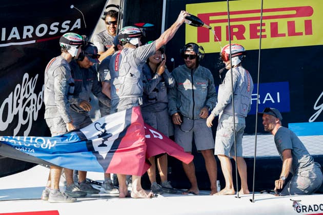 THE LOUIS VUITTON 38TH AMERICA™S CUP PRELIMINARY REGATTA, NAPLES Luna Rossa team wins and celebrate the qualifying round at the 38th Louis Vuitton America™s Cup in the Gulf of Naples, in Campania, on 27 September 2026. _BPH8910 Copyright: xAntonioxBalascox