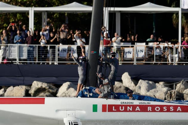 THE LOUIS VUITTON 38TH AMERICA™S CUP PRELIMINARY REGATTA, NAPLES Luna Rossa team wins and celebrate the qualifying round at the 38th Louis Vuitton America™s Cup in the Gulf of Naples, in Campania, on 27 September 2026. _BPH9487 Copyright: xAntonioxBalascox