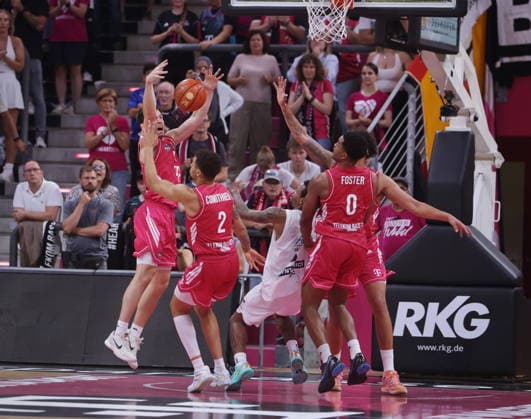 Telekom Baskets Bonn vs. SYNTAINICS MBC, Matchday 3 of the 2026–27 Season