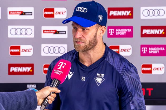 Ingolstadt, Germany, September 27, 2026 PENNY DEL 2026–2027, Game 4: ERC Ingolstadt vs. Adler Mannheim. Pictured: Daniel Pietta of ERC Ingolstadt during a pre-game interview at Saturn Arena in Bavaria. Copyright: xFotostandx xSchäferx