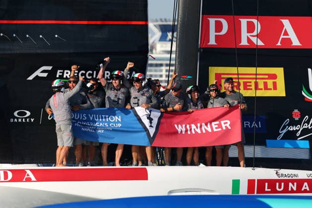 Team Luna Rossa winner in the final the preliminary regatta fleet races Team Luna Rossa vs Emirates Team New Zealand of the Louis Vuitton 38th America s Cup, Naples, Italy, September 27, 2026  Copyright: xAlessandroxGarofalox xLaPressex