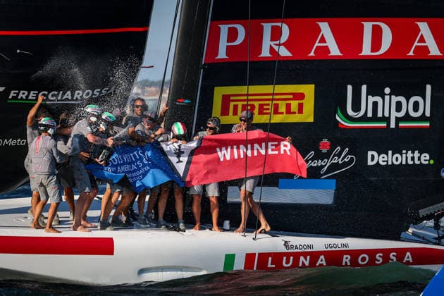 Luna Rossa™s celebrates after win the preliminary regatta match-race final of the Louis Vuitton 38th America s Cup, Naples, Italy, September 27, 2026  Copyright: xAlessandroxGarofalo LaPressex