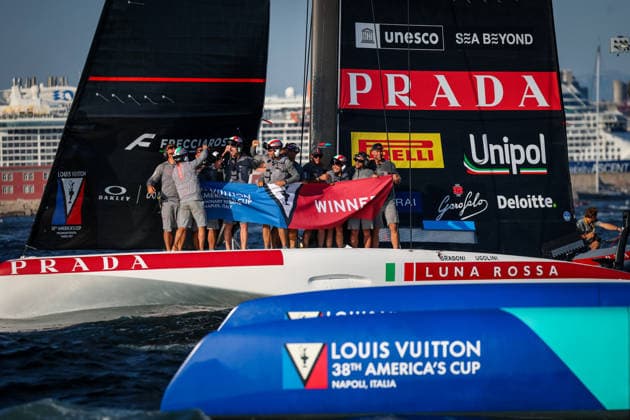 Luna Rossa™s celebrates after win the preliminary regatta match-race final of the Louis Vuitton 38th America s Cup, Naples, Italy, September 27, 2026  Copyright: xAlessandroxGarofalo LaPressex