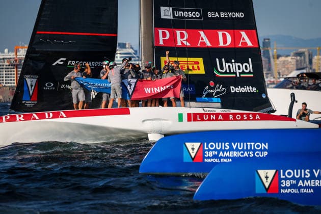 Luna Rossa™s celebrates after win the preliminary regatta match-race final of the Louis Vuitton 38th America s Cup, Naples, Italy, September 27, 2026  Copyright: xAlessandroxGarofalo LaPressex