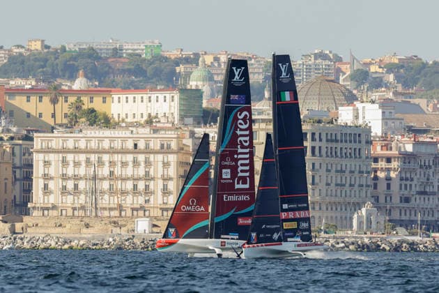 THE LOUIS VUITTON 38TH AMERICA™S CUP PRELIMINARY REGATTA, NAPLES Luna Rossa team and Emirates team New Zealand competes on the Mach race for the 38th Louis Vuitton America™s Cup in the Gulf of Naples, Campania, Italy, on September 27, 2026. The Naples preliminary regatta gives the competing teams their first opportunity to test their AC40 one-design yachts ahead of the 38th America™s Cup, which will be held in Naples in 2027. _BPH7979 Copyright: xAntonioxBalascox