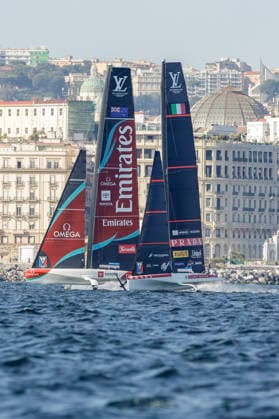 THE LOUIS VUITTON 38TH AMERICA™S CUP PRELIMINARY REGATTA, NAPLES Luna Rossa team and Emirates team New Zealand competes on the Mach race for the 38th Louis Vuitton America™s Cup in the Gulf of Naples, Campania, Italy, on September 27, 2026. The Naples preliminary regatta gives the competing teams their first opportunity to test their AC40 one-design yachts ahead of the 38th America™s Cup, which will be held in Naples in 2027. _BPH7983 Copyright: xAntonioxBalascox