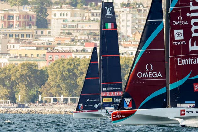 THE LOUIS VUITTON 38TH AMERICA™S CUP PRELIMINARY REGATTA, NAPLES Luna Rossa team and Emirates team New Zealand competes on the Mach race for the 38th Louis Vuitton America™s Cup in the Gulf of Naples, Campania, Italy, on September 27, 2026. The Naples preliminary regatta gives the competing teams their first opportunity to test their AC40 one-design yachts ahead of the 38th America™s Cup, which will be held in Naples in 2027. _BPH8184 Copyright: xAntonioxBalascox