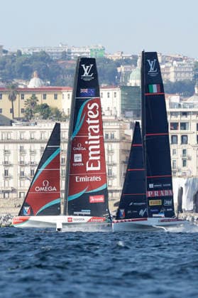 THE LOUIS VUITTON 38TH AMERICA™S CUP PRELIMINARY REGATTA, NAPLES Luna Rossa team and Emirates team new Zealand competes on the Mach race for the 38th Louis Vuitton America™s Cup in the Gulf of Naples, Campania, Italy, on September 27, 2026. The Naples preliminary regatta gives the competing teams their first opportunity to test their AC40 one-design yachts ahead of the 38th America™s Cup, which will be held in Naples in 2027. _BPH7992 Copyright: xAntonioxBalascox