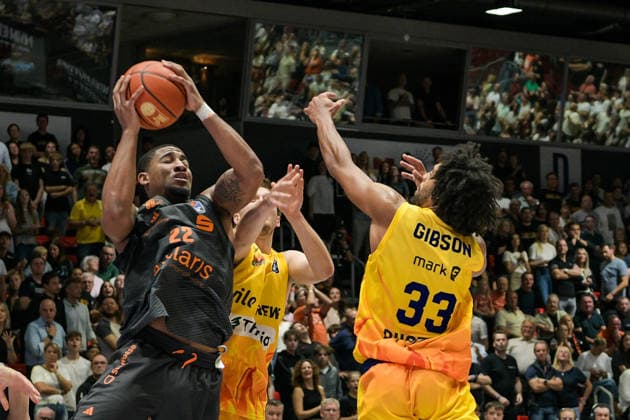 easyCredit Basketball Bundesliga, Matchday 3, Niners Chemnitz vs. Phoenix Hagen, September 27, 2026, starting at 4:30 p.m., Chemnitz, Chemnitz Arena. Pictured: No. 22 Nighaeal Ceaser, No. 04 Bjarne Kraushaar, No. 33 Trenton Gibson easyCredit Basketball Bundesliga, Matchday 3, Niners Chemnitz vs. Phoenix Hagen, Chemnitz, Saxony, Germany Copyright: xEHLxMedia MichelxKöhlerx 20262709-Niners-Chemnitz-Phoenix-Hagen_074