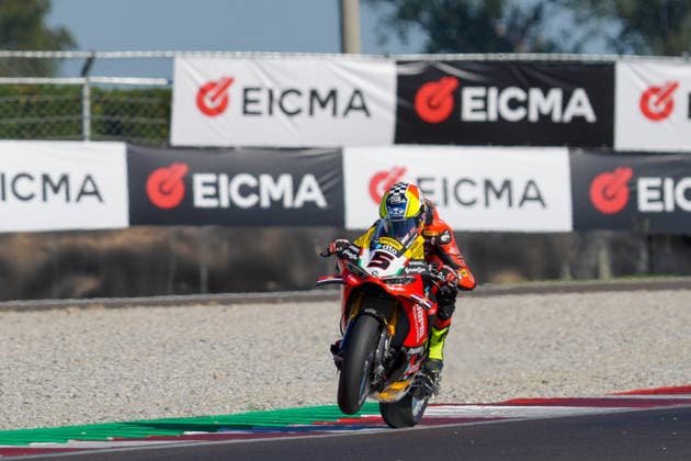 WorldSBK - EICMA Italian Round - Sunday Yari Montella of Italy rides a Ducati Panigale V4R ( 5) for the Barni Spark Racing Team during the 10th round of WorldSBK, the EICMA Italian round, at the Cremona Circuit Angelo Bergamonti in San Martino del Lago, Italy, on September 27, 2026. San Martino del Lago Italy Italy  Copyright: xLucaxRossinix originalFilename:rossini-worldsbk260927_npR2k.jpg