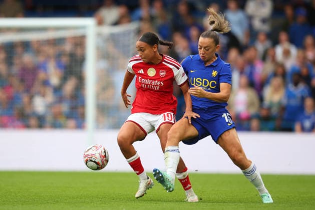 Chelsea FC v Arsenal FC - Barclays Women s Super League 2026 27 Lisa Baum of Arsenal and Katie McCabe of Chelsea challenge during the Barclays Women s Super League 2026 27 match between Chelsea FC and Arsenal FC at Stamford Bridge on September 27, 2026 in London, England. WARNING! This Photograph May Only Be Used For Newspaper And Or Magazine Editorial Purposes. May Not Be Used For Publications Involving 1 player, 1 Club Or 1 Competition Without Written Authorisation From Football DataCo Ltd. For Any Queries, Please Contact Football DataCo Ltd on +44 (0) 207 864 9121 London Stamford Bridge England United Kingdom Copyright: xAllstarxPicturexLibraryxLtdx