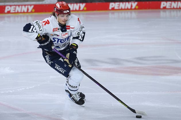 Ice Hockey: DEL Matchday 4—Krefeld Pinguine vs. Schwenninger Wild Wings on September 27, 2026, at the Yayla Arena in Krefeld. Hakon Hänelt, Schwenningen. In accordance with the guidelines of the DEL (German Ice Hockey League), the publication and further use of the footage in electronic media and devices of any kind during the game is not permitted xRx