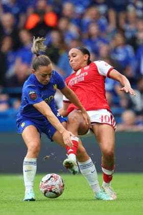 Chelsea FC v Arsenal FC - Barclays Women s Super League 2026 27 Katie McCabe of Chelsea and Lisa Baum of Arsenal challenge during the Barclays Women s Super League 2026 27 match between Chelsea FC and Arsenal FC at Stamford Bridge on September 27, 2026 in London, England. WARNING! This Photograph May Only Be Used For Newspaper And Or Magazine Editorial Purposes. May Not Be Used For Publications Involving 1 player, 1 Club Or 1 Competition Without Written Authorisation From Football DataCo Ltd. For Any Queries, Please Contact Football DataCo Ltd on +44 (0) 207 864 9121 London Stamford Bridge England United Kingdom Copyright: xAllstarxPicturexLibraryxLtdx