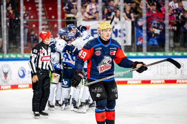 September 27, 2026 Ice Hockey Season 2026–2027 Penny DEL Nuremberg Ice Tigers Icetigers Straubing Tigers ThHa xthxhax Thomas Heigl 49, Nuremberg Ice Tigers, NIT sad, disappointed, with Straubing celebrating a goal in the background