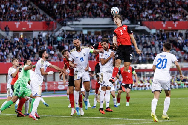 SOCCER - NL, AUT vs KOS VIENNA,AUSTRIA,27.SEP.26 - SOCCER - UEFA Nations League, OEFB international match, Länderspiel, Nationalmannschaft Austria vs Kosovo. Image shows Arijanet Muric, Vedat Muriqk, Kevin Danso, Leon Avdullahu (KOS) and David Affengruber (AUT).  GEPAxpictures xArminxRauthner