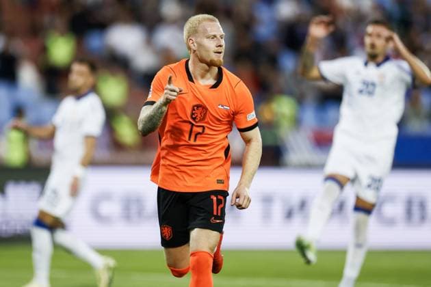 BELGRADE - Mexx Meerdink of the Netherlands celebrates after scoring the 0-1 from a penalty during the UEFA Nations League match between Serbia and Germany at the Rajko MitiÄ‡ Stadium on September 27, 2026, in Belgrade. ANP KOEN VAN WEEL xVIxANPxSportx xxANPxIVx 570420923 originalFilename: 570420923.jpg
