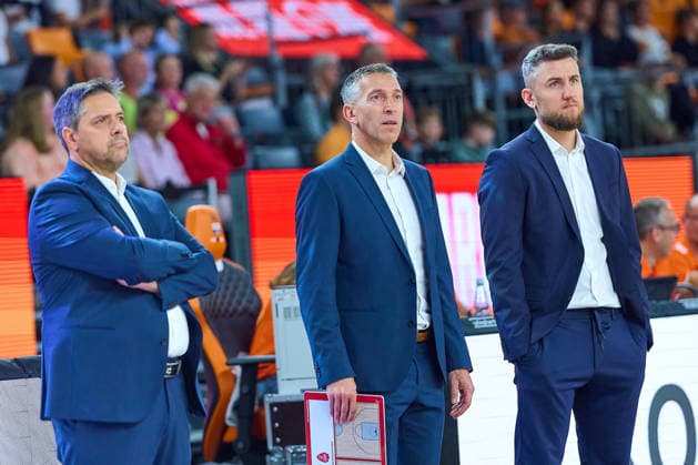 Coaching Staff: Sasa Filipovski, Wuerzburg Baskets, Head Coach; Dejan Mihevc, Wuerzburg Baskets, Assistant Coach; Marcin Witt, Wuerzburg Baskets, Assistant Coach (GER); Ratiopharm Ulm vs. Wuerzburg Baskets, Basketball, 1st Bundesliga, Matchday 3, 2026–2027 Season, September 27, 2026 GER, Ratiopharm Ulm vs. Würzburg Baskets, Basketball, 1st Bundesliga, Matchday 3, 2026–2027 Season, September 27, 2026, Neu Ulm Copyright: xEibner-Pressefoto GeraldxOelze-dexStoppanyx EP_ODS