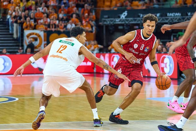 Michael Rataj, Ratiopharm Ulm, 12; Brandon Tischler, Würzburg Baskets, 08 GER; Ratiopharm Ulm vs. Würzburg Baskets, Basketball, 1st Bundesliga, Matchday 3, 2026–2027 Season, September 27, 2026 GER, Ratiopharm Ulm vs. Würzburg Baskets, Basketball, 1st Bundesliga, Matchday 3, 2026–2027 Season, September 27, 2026 Neu Ulm Copyright: xEibner-Pressefoto GeraldxOelze-dexStoppanyx EP_ODS