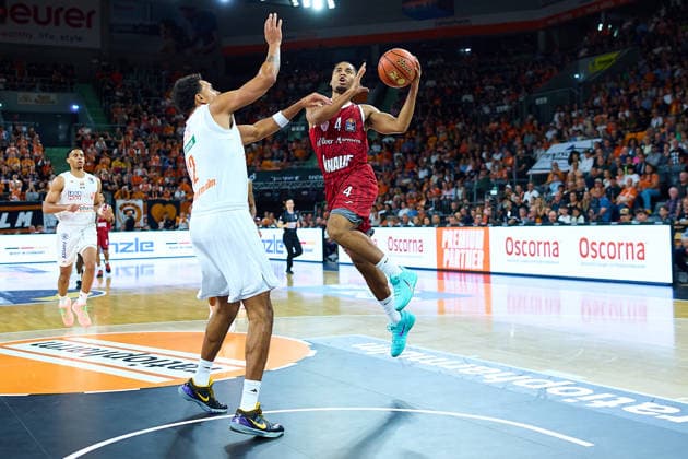Michael Rataj, Ratiopharm Ulm, 12; Sam Griffin, Würzburg Baskets, 04 GER; Ratiopharm Ulm vs. Würzburg Baskets; Basketball; 1st Bundesliga; Matchday 3; 2026–2027 Season; September 27, 2026, GER, Ratiopharm Ulm vs. Würzburg Baskets, Basketball, 1st Bundesliga, Matchday 3, 2026–2027 Season, September 27, 2026, Neu Ulm Copyright: xEibner-Pressefoto GeraldxOelze-dexStoppanyx EP_ODS