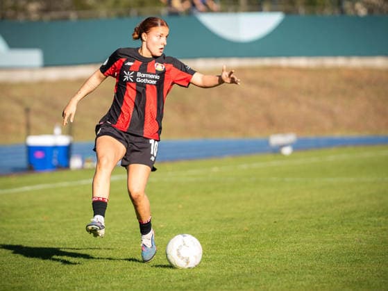 DFB Cup: FC Viktoria Berlin vs. Bayer 04 Leverkusen, September 27, 2026 DFB Women’s Cup: Estrella MERINO GONZALEZ of Bayer 04 Leverkusen, number 10, during the match between FC Viktoria Berlin and Bayer 04 Leverkusen at Lichterfelde Stadium on September 27, 2026, in Berlin, Germany Copyright: xBEAUTIFULxSPORTS Kuehnx