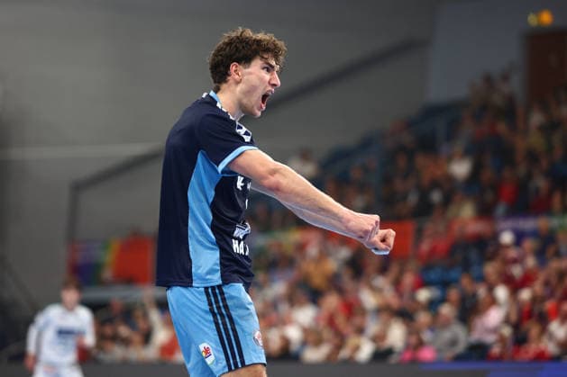 Handball Bundesliga HBL 2026 2027 - 27.09.2026 - Handball Club Hamburg HCH vs HSG Wetzlar . Elias Kofler ( HC Hamburg ) jubelt . Jubel .