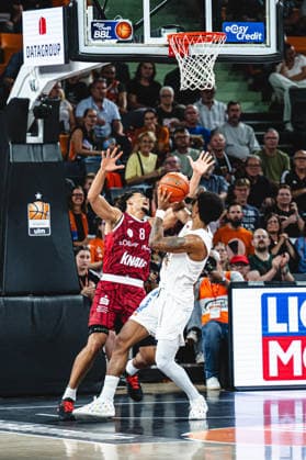 Neu Ulm, Germany, September 27, 2026: Brandon Tischler of Fitness First Würzburg Baskets and Ibi Watson of ratiopharm Ulm go head-to-head during the Basketball Bundesliga game between ratiopharm Ulm and Fitness First Würzburg Baskets at the ratiopharm Arena on September 27, 2026 in Neu Ulm, Germany. Photo by Harry Langer, DeFodi Images, ratiopharm Arena, Germany, September 27, 2026: Brandon Tischler of Fitness First Würzburg Baskets and Ibi Watson of ratiopharm Ulm battle for the ball during the Basketball Bundesliga match between ratiopharm Ulm and Fitness First Würzburg Baskets in Neu Ulm on September 27, 2026 at the ratiopharm Arena, Germany Photo by Harry Langer, DeFodi Images Photo by Harry Langer, DeFodi Images