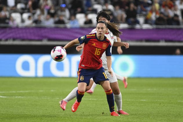 IPA89040694 - Rosalia Dominquez (ESP) and Ye Gyong Ri (PRK) during the FIFA U-20 Women s World Cup final between Spain and North Korea, held in Lodz, Poland, on September 27, 2026  Copyright: xMichalxDubiel IPAxSportx xx IPA89040694
