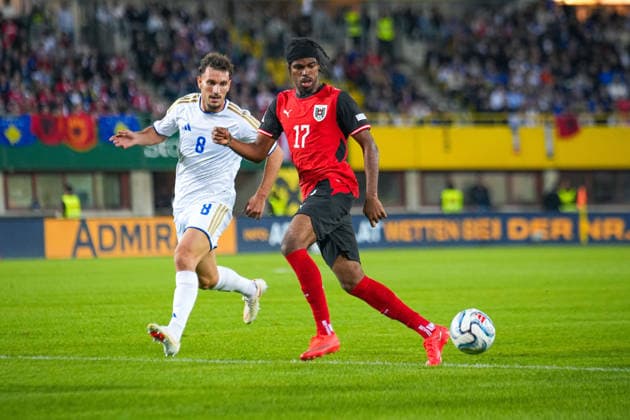 Soccer: Austria National Team, UEFA Nations League 2026–2027, League B, Group B3, Matchday 2, September 27, 2026: Austria (ÖFB) vs. Kosovo (FFK) at Ernst Happel Stadium, Vienna, Austria; Carney Chukwuemeka (Austria, No. 17) and Valmir Matoshi (Kosovo), 8 Copyright: xLukasxBierederx