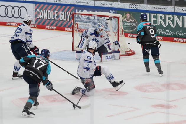 Ingolstadt, Germany, September 27, 2026 PENNY DEL 2026–2027, Game 4: ERC Ingolstadt vs. Adler Mannheim. Pictured, second from left: Abbott Girduckis of ERC Ingolstadt with a chance to make it 1–0 at Saturn Arena, Bavaria. Copyright: xFotostandx xSchäferx