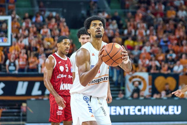 Ibi Watson, Ratiopharm Ulm, 2 free throws (GER), Ratiopharm Ulm vs. Würzburg Baskets, Basketball, 1st Bundesliga, Matchday 3, 2026–2027 season, September 27, 2026 GER, Ratiopharm Ulm vs. Würzburg Baskets, Basketball, 1st Bundesliga, Matchday 3, 2026–2027 Season, September 27, 2026 Neu Ulm Copyright: xEibner-Pressefoto GeraldxOelze-dexStoppanyx EP_ODS