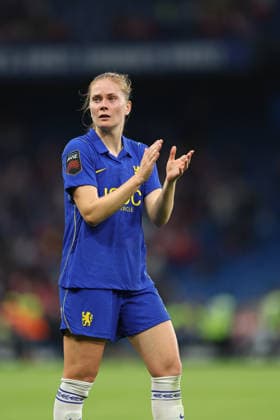 RECORD DATE NOT STATED 27th September 2026; Stamford Bridge, London, England; Womens Super League Football, Chelsea versus Arsenal; Sjoeke Nusken of Chelsea thanking the fans after the match KatiexChan