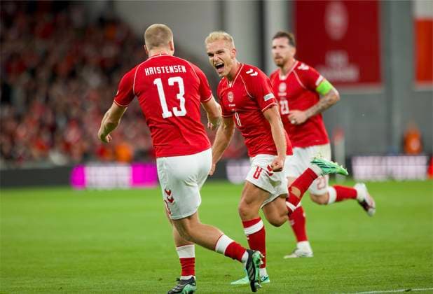 RECORD DATE NOT STATED Football - UEFA Nations League - Group A4 - Denmark v Wales COPENHAGEN, DENMARK - Sunday, September 27, 2026: Denmark s Gustav Isaksen celebrates after scoring the second goal during the UEFA Nations League Group A4 Matchday 2 match between Denmark and Wales at the Parken Stadium. (Photo by Amanda McMaster Propaganda) COPENHAGEN Parken Stadium COPENHAGEN DENMARK  Copyright: xAmandaxMcMasterx 2026-09-27-Denmark_v_Wales-015