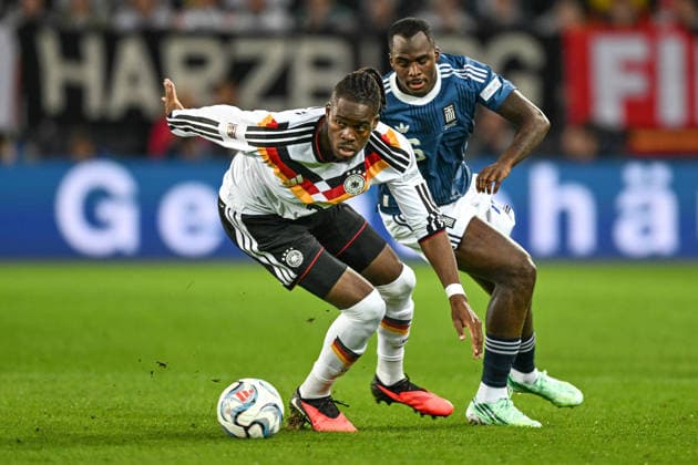 zk Yann Bisseck Germany 2 Andreas Tetteh Greece 16 27 09 2026 ¢ Soccer ¢ Nations League ¢ Germany vs. Greece, WWK Arena, Augsburg, Baden-Württemberg, Germany Copyright: xpepphotox xHorstxMauelshagenx pep00321, pep_20260927_hm
