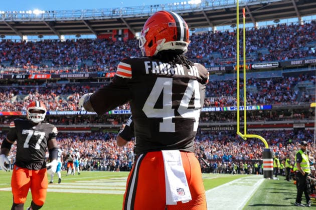 CLEVELAND, OH - SEPTEMBER 27: Cleveland Browns tight end Harold Fannin Jr. (44) celebrates after catching a 2-yard touchdown pass during the second quarter of the National Football League game between the Carolina Panthers and Cleveland Browns on September 27, 2026, at Huntington Bank Field in Cleveland, OH. (Photo by Frank Jansky Icon Sportswire) NFL, American Football Herren, USA SEP 27 Panthers at Browns EDITORIAL USE ONLY Icon260927007
