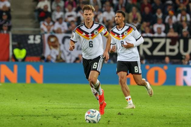 Joshua Kimmich 6 (Germany) in action, with Felix Nmecha 8 (Germany) behind him, Germany vs. Greece, Soccer, DFL, DFB, UEFA Nations League, 2026–2027 season, group stage, Group B, Matchday 2 of 6, September 27, 2026, Augsburg, Bavaria, Germany Copyright: xkolbert-press MartinxAgüerax