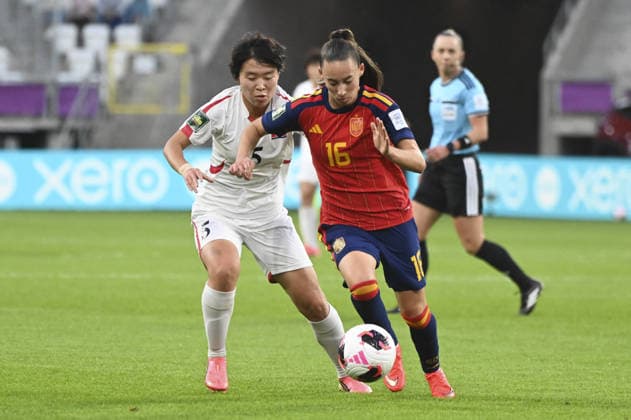 SOCCER - FIFA World Cup, WM, Weltmeisterschaft, Fussball - FIFA WORLD CUP - U-20 Women? - Spain vs. North Korea Photo by IPA ABACAPRESS.COM89040697 - Ye Gyong Ri (PRK) and Rosalia Dominquez (ESP) during the FIFA U-20 Women s World Cup final between Spain and North Korea, held in Lodz, Poland, on September 27, 2026 Lodz Poland  Copyright: xIPAxSport ABACAx