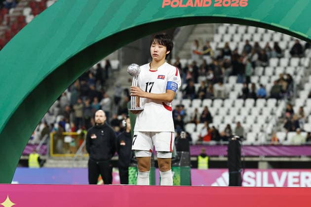 Kuk-hyang Ri (DPK), SEPTEMBER 27, 2026 - Football Soccer : Kuk-hyang Ri received the Silver Trophy after losing FIFA U-20 Women s World Cup Poland 2026 Final match between Under-20 Spain - Under-20 DPR Korea at the Stadion Miejski LKS Lodz in Lodz, Poland. Noxthirdxpartyxsales  aflo_351470010 MutsuxKawamorix