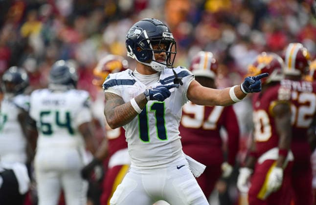 LANDOVER, MD - SEPTEMBER 27: Seahawks wide receiver Jaxon Smith-Njigba (11) celebrates after his second touchdown catch of the game during the Seattle Seahawks versus Washington Commanders National Football League game at Northwest Stadium on September 27, 2026 in Landover, MD. (Photo by Randy Litzinger Icon Sportswire) NFL, American Football Herren, USA SEP 27 Seahawks at Commanders EDITORIAL USE ONLY Icon9662609271029