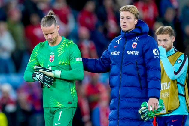 Soccer, Nations League: Norway vs. Portugal 1–2, Nations League Oslo, September 27, 2026: Norway s Orjan Haskjold Nyland and Sander Tangvik after the loss to Portugal in the international soccer match between Norway and Portugal in the Nations League. Photo: Cornelius Poppe, NTB, Oslo, Norway. EDITORIAL USE ONLY. RESTRICTED USE FOR BETTING COMPANIES.  Copyright: xCorneliusxPoppex xNTBx