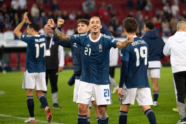 GER, Bavaria, Augsburg, Soccer, Germany vs. Greece, at the WWK Arena, Augsburg, UEFA Nations League, Matchday 2, Group Stage, September 27, 2026, From left: Kostas Tsimikas, Greece, 21, joy, emotions, cheering, celebrating, celebrate, celebration, joy, emotions, celebration, cheering, goal scored, celebrate. DFL and DFB regulations prohibit any use of photographs as image sequences and or quasi-video, Copyright: HMB-Media MichaelxNibel