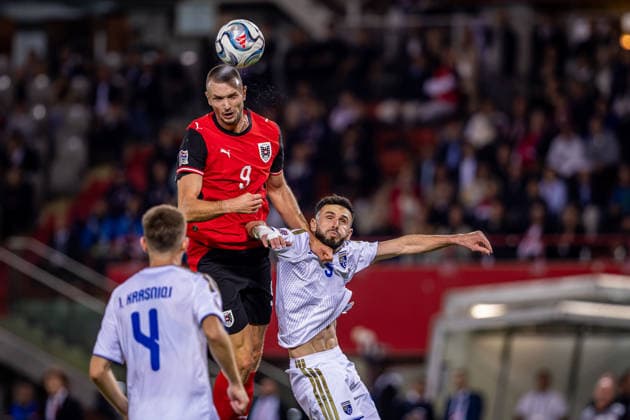 AUSTRIA - KOSOVO Sasa Kalajdzic of Austria and LASK and Lumbardh Dellova of Kosovo and Amedspor during UEFA Nations League - League B - Group B3 - Matchday 2 - football match between Austria and Kosovo. Ernst Happel Stadion, Vienna, Austria, September 27, 2026. Photo by Branislav Racko Copyright: xx 080A3734