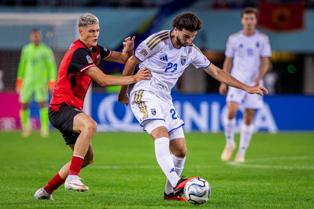 AUSTRIA - KOSOVO Vasilije Markovic of Austria and Austria Wien and Leon Avdullahu of Kosovo and TSG 1899 Hoffenheim during UEFA Nations League - League B - Group B3 - Matchday 2 - football match between Austria and Kosovo. Ernst Happel Stadion, Vienna, Austria, September 27, 2026. Photo by Branislav Racko Copyright: xx 080A3811