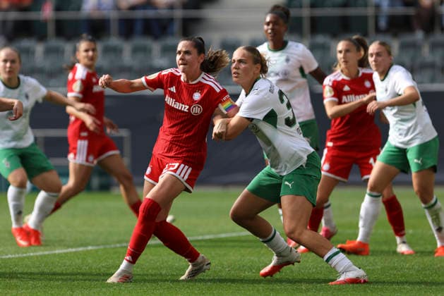 Sarah Zadrazil of FC Bayern Munich and Marlene Deyss of Borussia Mönchengladbach battle for the ball during the DFB Women s Cup match between Borussia Mönchengladbach and FC Bayern Munich at Borussia Park on September 27, 2026, in Mönchengladbach, Germany. Photo by Oliver Kaelke, DeFodi Images. Sarah Zadrazil of FC Bayern Munich and Marlene Deyss of Borussia Mönchengladbach battle for the ball during the DFB Women’s Cup match between Borussia Mönchengladbach and FC Bayern Munich at ista Borussia Park on September 27, 2026 in Mönchengladbach, Germany. Photo by Oliver Kaelke, DeFodi Images. DFB and DFL regulations prohibit any use of photographs as image sequences and or quasi-video. Photo by Oliver Kaelke, DeFodi Images.