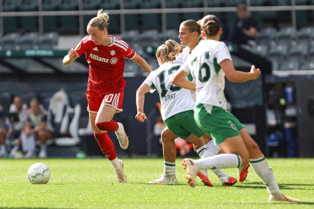 Franziska Kett, FC Bayern Munich, Luca Graf of Borussia Mönchengladbach and Marlene Deyss of Borussia Mönchengladbach in a tackle during the DFB Women’s Cup match between Borussia Mönchengladbach and FC Bayern Munich at Borussia Park on September 27, 2026, in Mönchengladbach, Germany. Photo by Oliver Kaelke, DeFodi Images. Franziska Kett of FC Bayern Munich, Luca Graf of Borussia Mönchengladbach and Marlene Deyss of Borussia Mönchengladbach battle for the ball during the DFB Women’s Cup match between Borussia Mönchengladbach and FC Bayern Munich at ista Borussia Park on September 27, 2026 in Mönchengladbach, Germany. Photo by Oliver Kaelke, DeFodi Images. DFB and DFL regulations prohibit any use of photographs as image sequences and or quasi-video. Photo by Oliver Kaelke, DeFodi Images.
